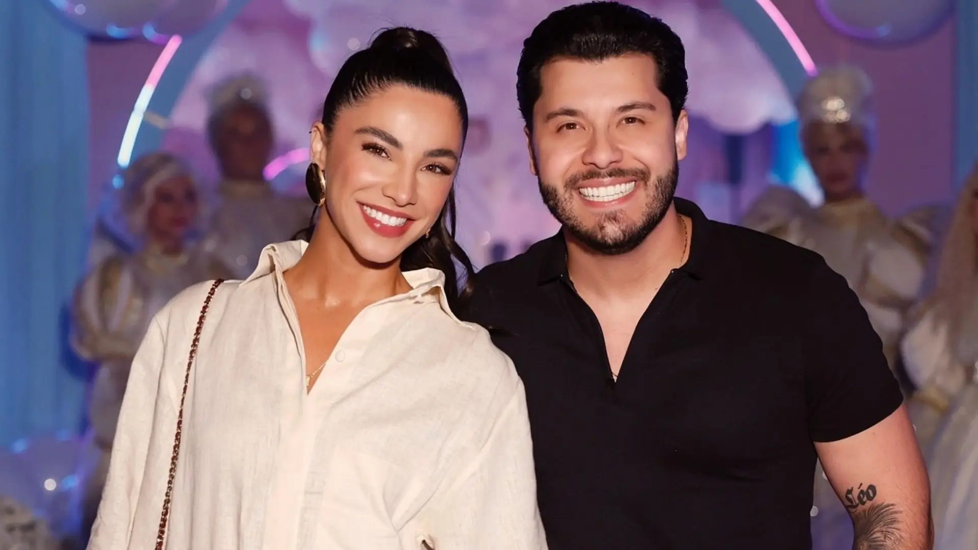 murilo-huff-presenteia-a-noiva-com-bezerra-da-vaca-mais-cara-do-mundo;-veja-fotos