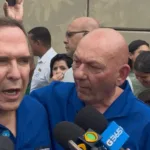 veio-da-havan-ajuda-mabel-a-pintar-viaduto-em-goiania:-‘pichacao-e-coisa-de-porco’