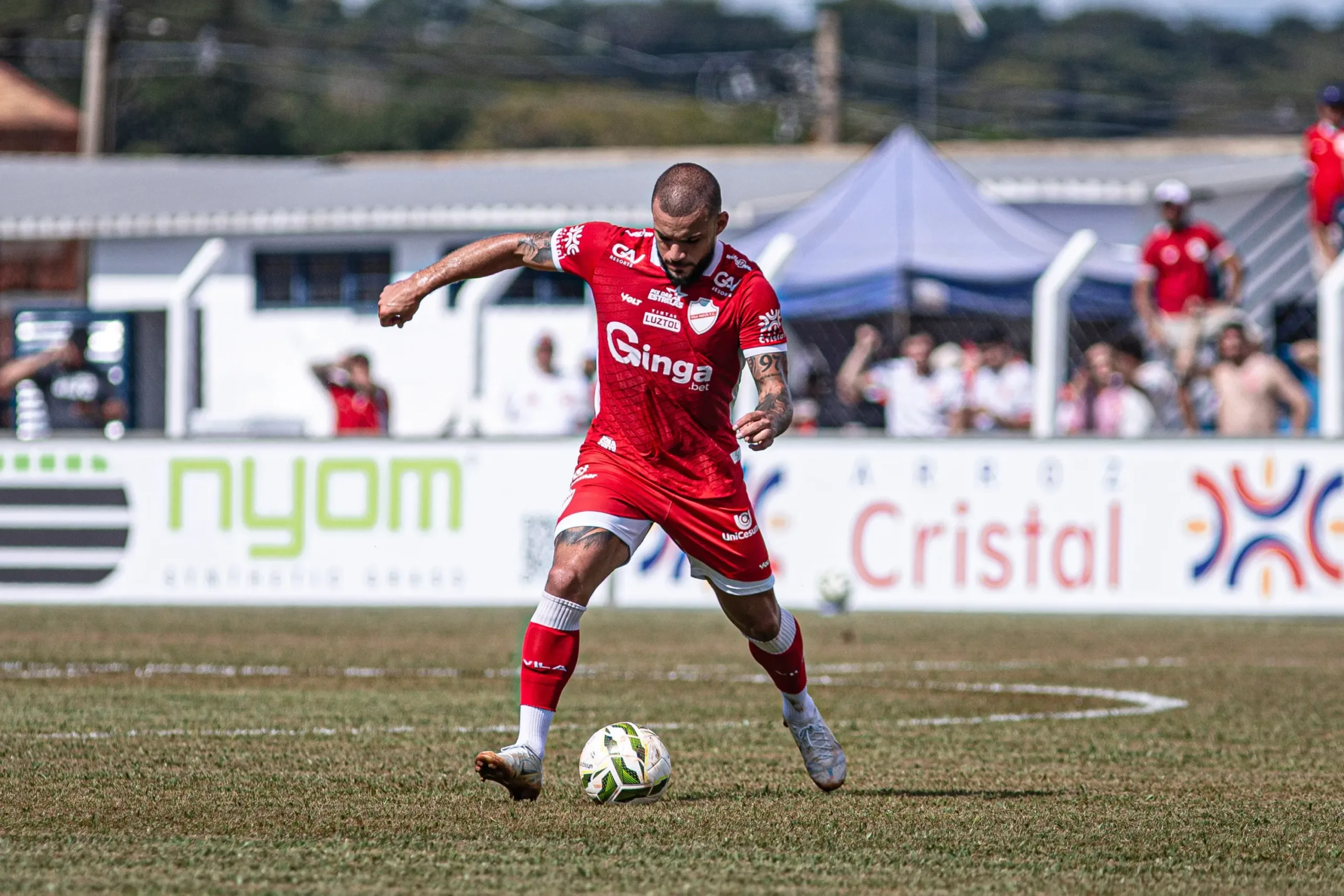 andre-luis-comemora-mais-uma-assistencia-e-ve-evolucao-do-vila-nova-no-campeonato-goiano