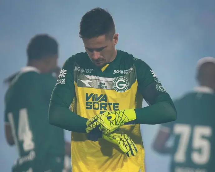 “incomoda-muito”,-admite-tadeu-sobre-sequencia-sem-triunfos-do-goias-diante-do-vila-nova