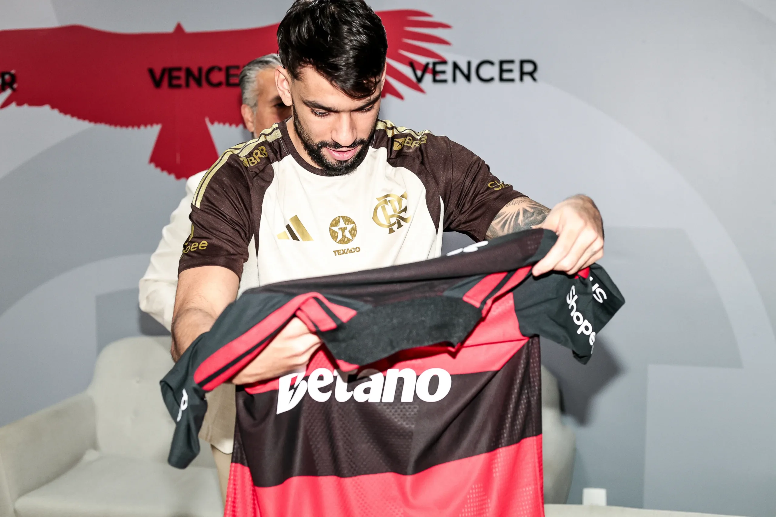 paqueta-pode-reestrear-pelo-flamengo-ja-neste-domingo-(1/2),-em-decisao-da-supercopa