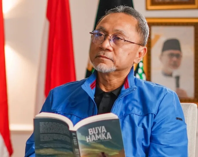 ministro-da-malasia-diz-que-estresse-no-trabalho-pode-“tornar-a-pessoa-gay”-e-gera-polemica