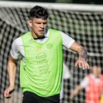 atletico-encaminha-contratacao-do-zagueiro-paraguaio-junior-barreto,-do-olimpia