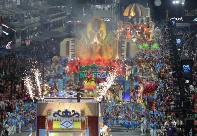 tcu-quer-barrar-r$-1-mi-a-escola-de-samba-que-homenageara-lula-–-poder360