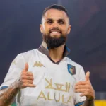 ex-goias,-michael-estreia-com-gol-em-retorno-ao-futebol-arabe