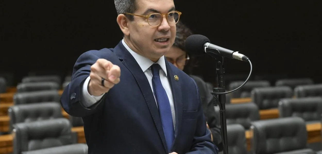 governo-pode-recorrer-ao-stf-caso-o-congresso-derrube-o-veto-ao-pl-da-dosimetria,-diz-randolfe-–-brasil-247