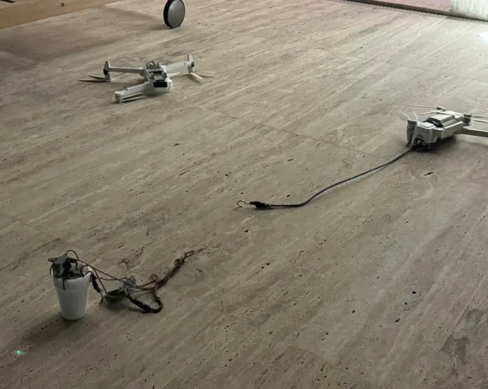 drones-armados-com-granadas-eram-operados-por-suspeitos-de-extorsao-em-itaberai;-veja-fotos