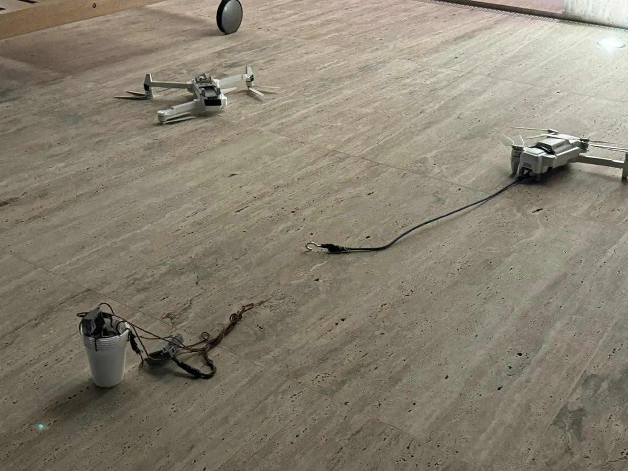 drones-armados-com-granadas-eram-operados-por-suspeitos-de-extorsao-em-itaberai;-veja-fotos