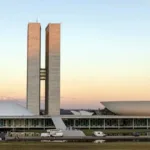 governistas-veem-decisao-de-dino-como-chance-de-frear-supersalarios