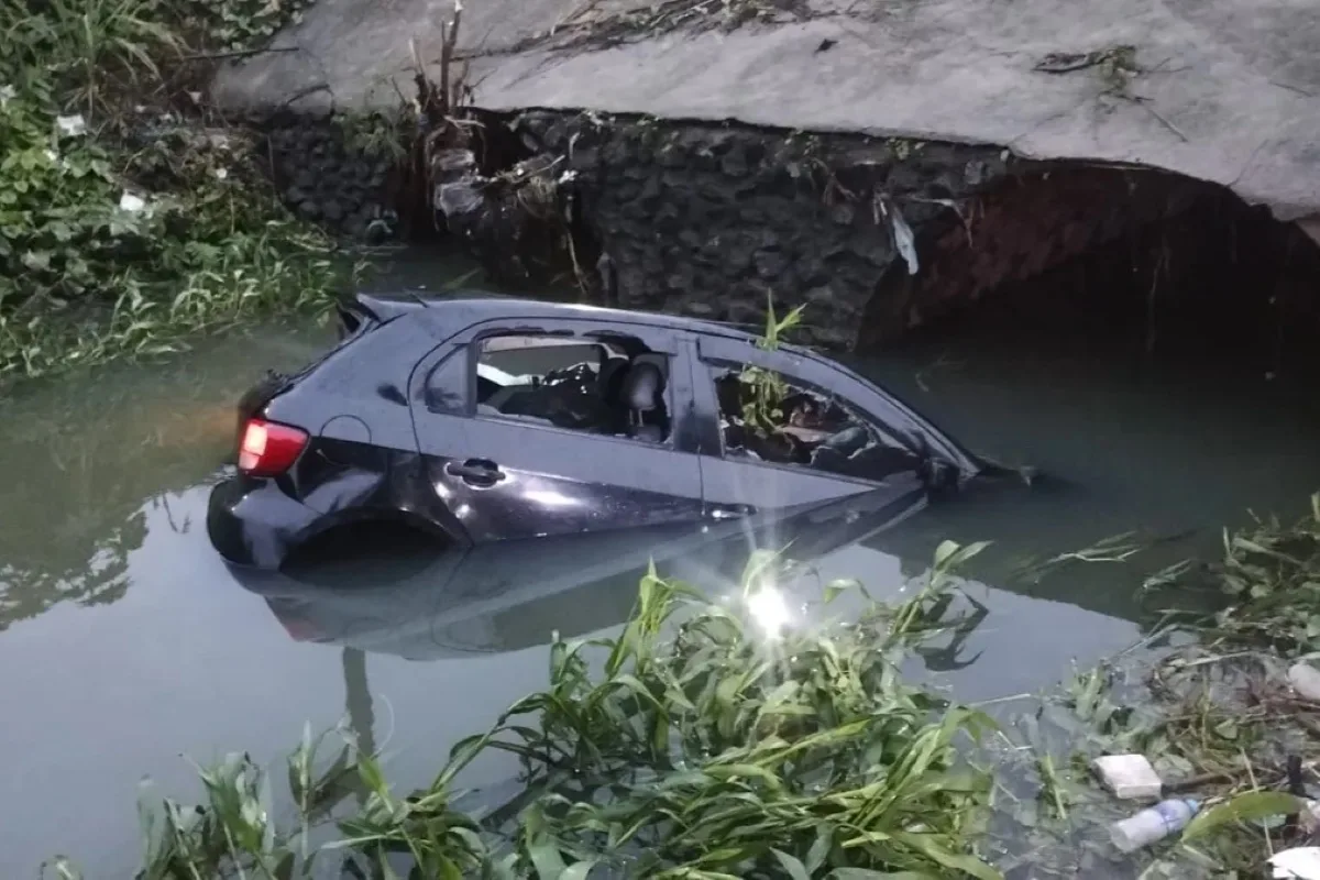 policial-morre-em-acidente-apos-atropelar-porco-na-br-101