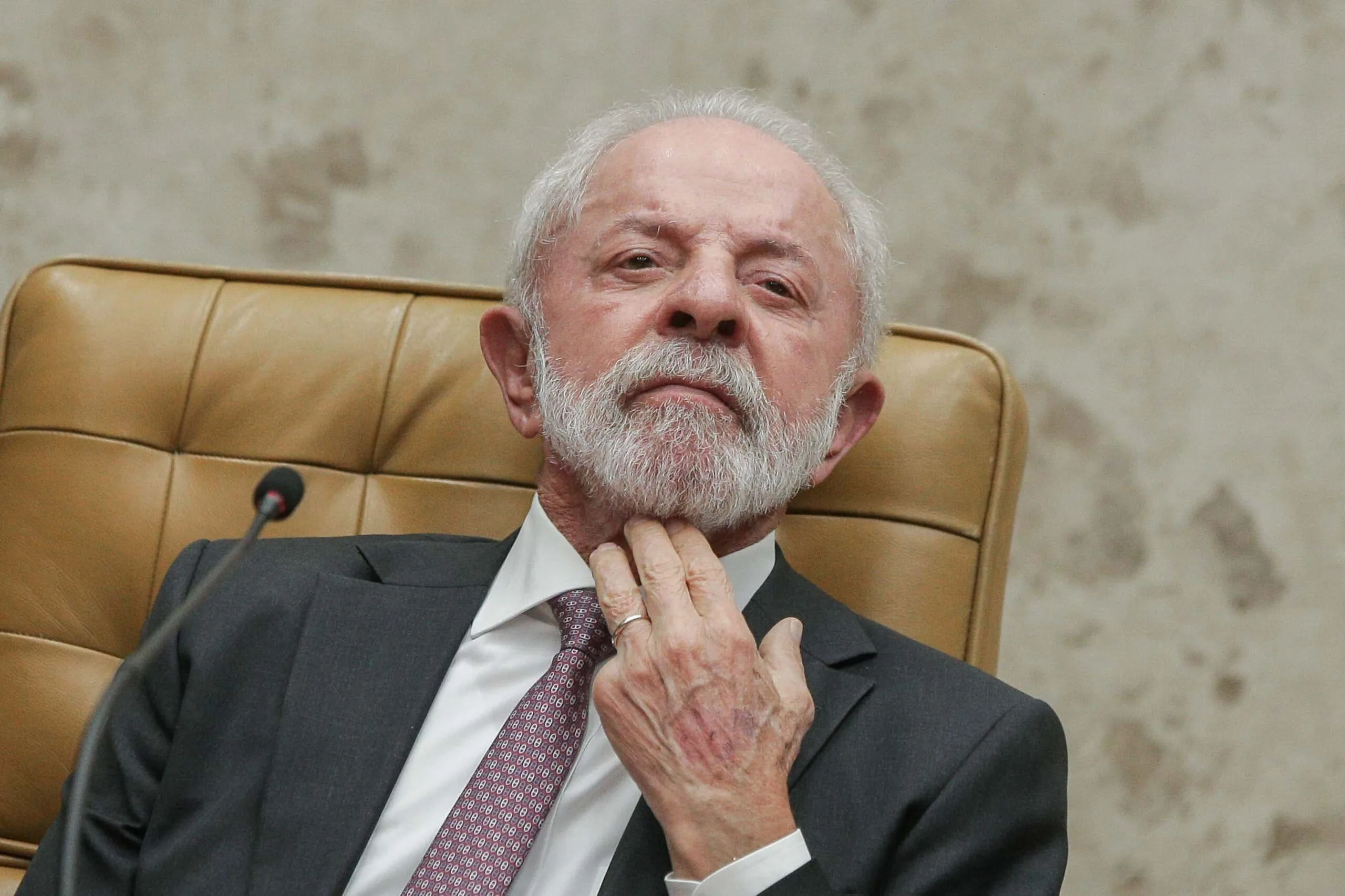 o-que-levou-o-pt-a-adiar-lancamento-da-pre-candidatura-de-lula