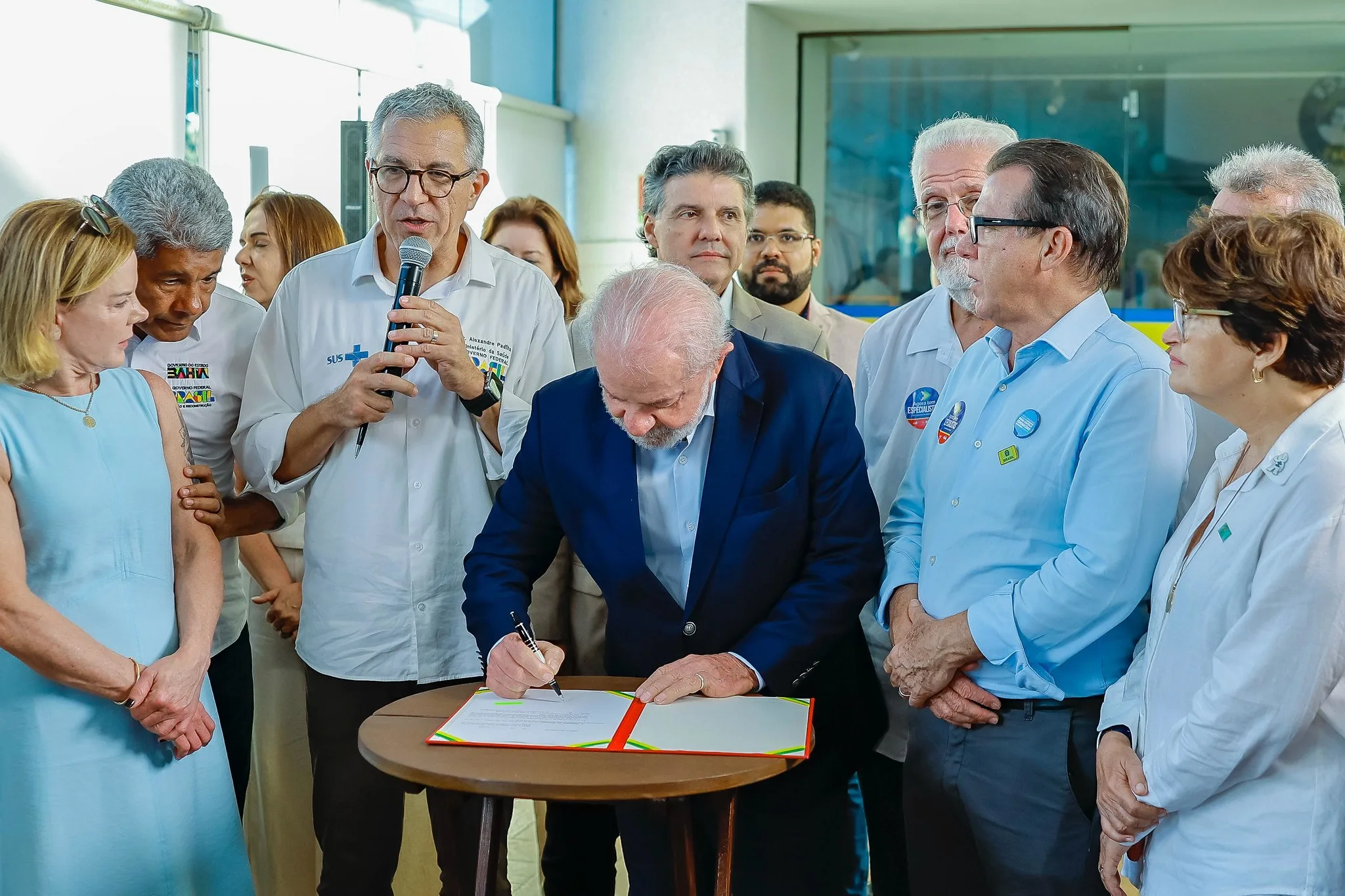 lula-assina-mp-que-destina-recursos-do-fgts-para-santas-casas