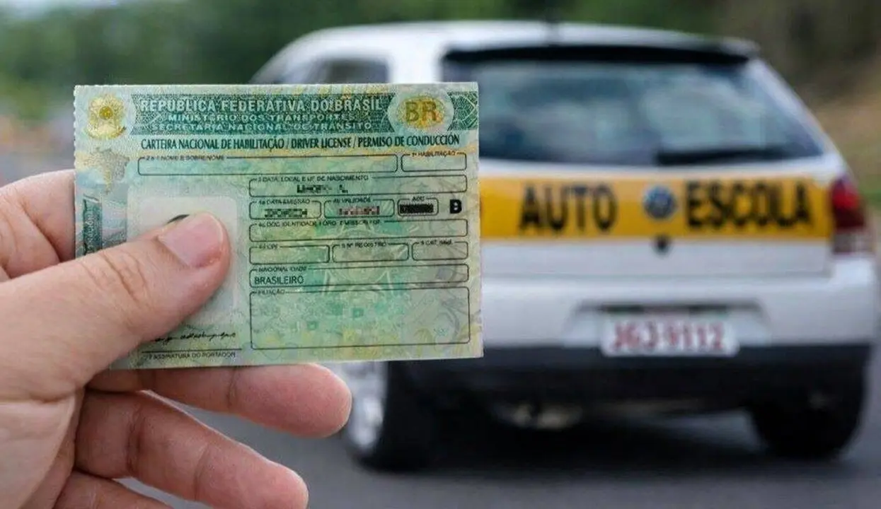 procura-por-cnh-dispara-em-goias,-mas-candidatos-enfrentam-fila-para-prova-teorica