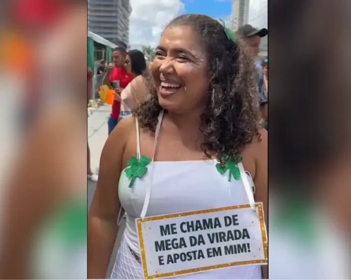 ‘me-chama-de-mega-da-virada-e-aposta-em-mim’:-estudante-chega-com-expectativas-para-o-carnaval-em-goiania