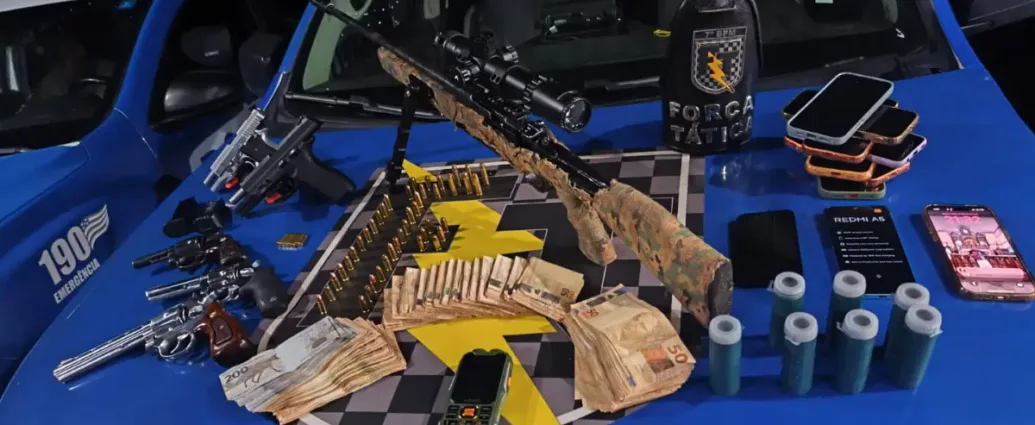 quadrilha-de-estelionatarios-e-presa-com-arsenal-de-armas-em-goiania