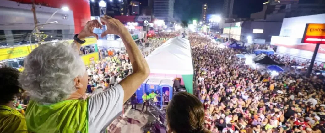 caiado-participa-de-pre-carnaval-em-goiania-e-destaca-seguranca-em-evento