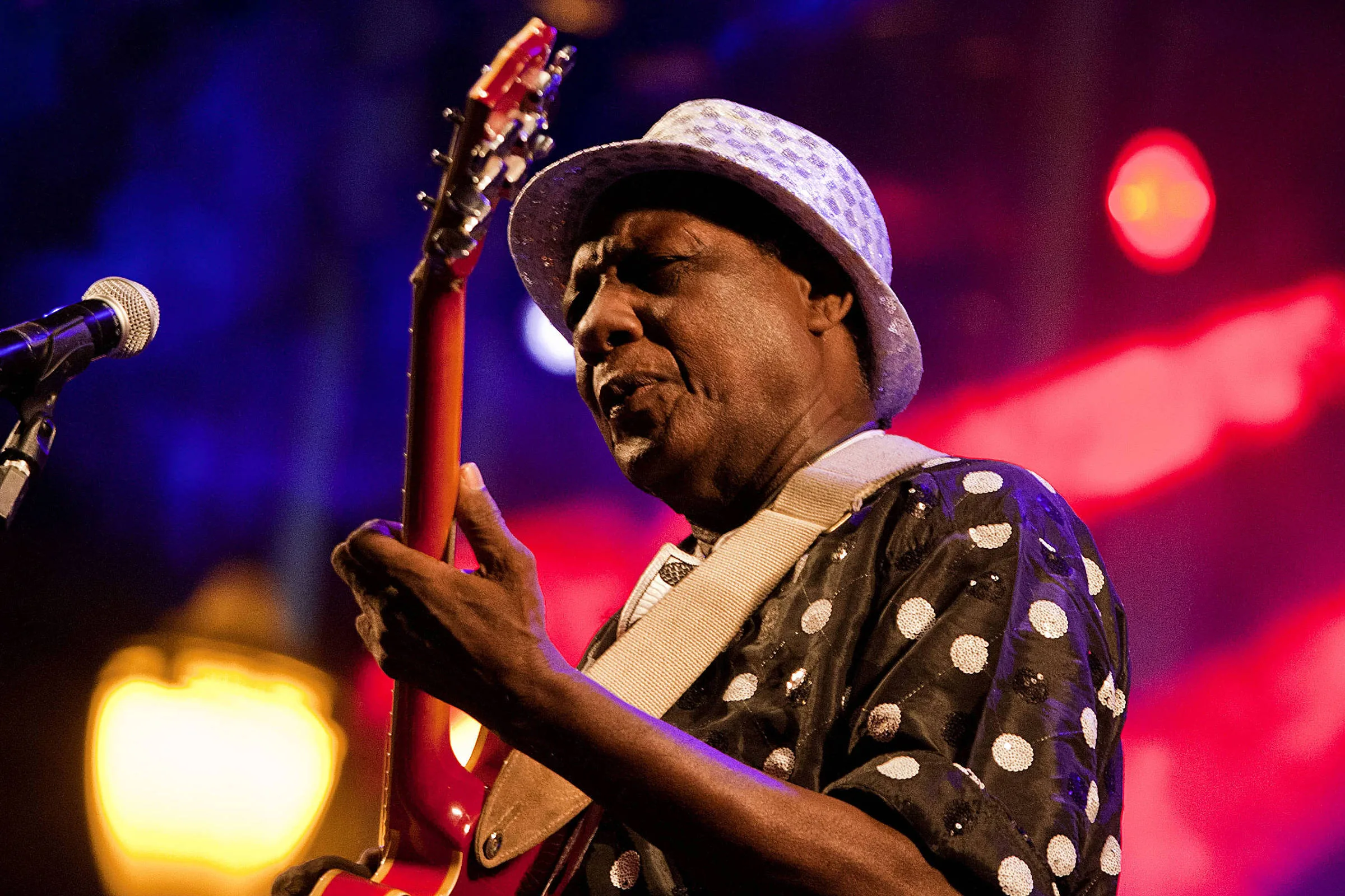morre-ebo-taylor,-guitarrista-ganense-precursor-do-highlife-na-musica-africana-–-folha-de-s.paulo