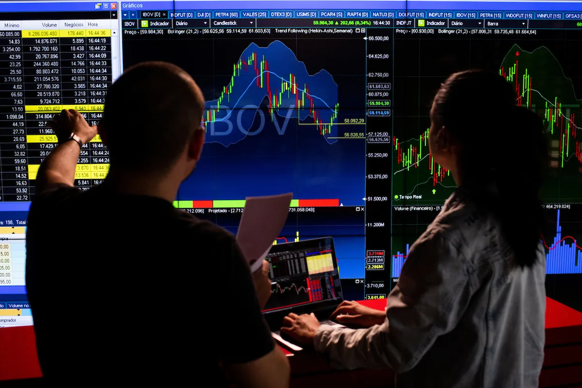 “datapalooza”:-bateria-de-indicadores-agita-mercados-no-brasil-e-eua