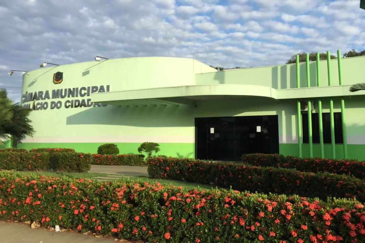 justica-suspende-concurso-da-camara-de-rio-verde-por-suspeita-de-fraude-e-ligacao-com-instituto-de-delegado-preso