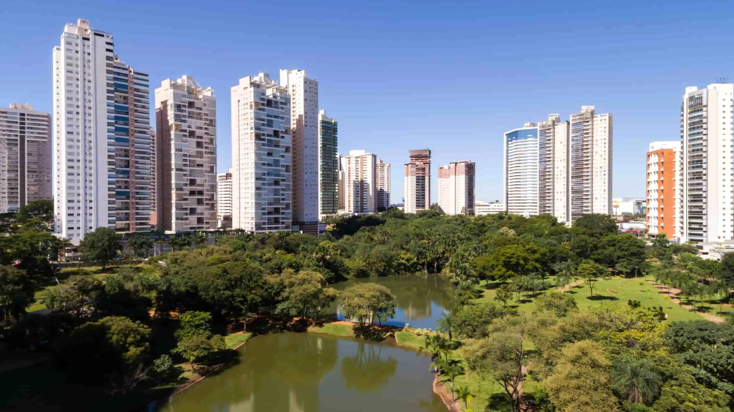 motogp-em-goiania:-com-hoteis-lotados,-aluguel-de-apartamentos-chega-a-r$-143-mil
