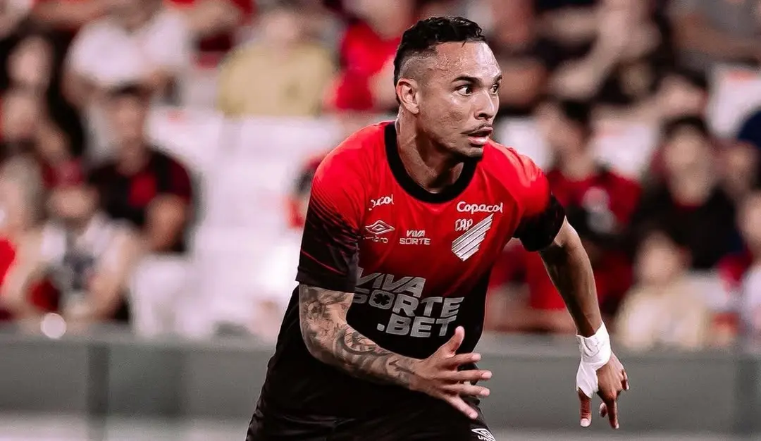 fortaleza-encaminha-acerto-com-o-atacante-luiz-fernando,-ex-atletico