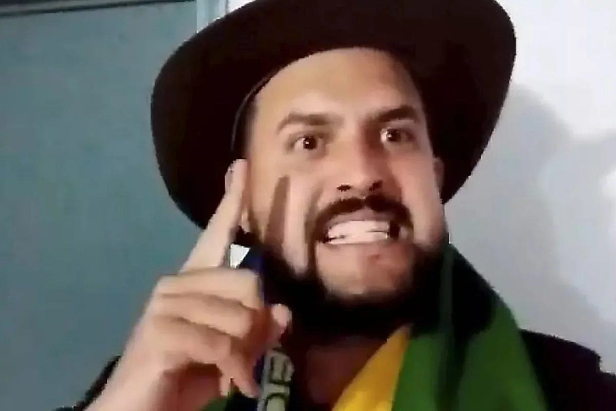 deputado-bolsonarista-diz-que-deveria-ganhar-‘medalha’-por-motim-na-camara