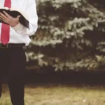 pastor-e-condenado-por-litigancia-de-ma-fe-ao-processar-igreja-por-vinculo-empregaticio-em-goias