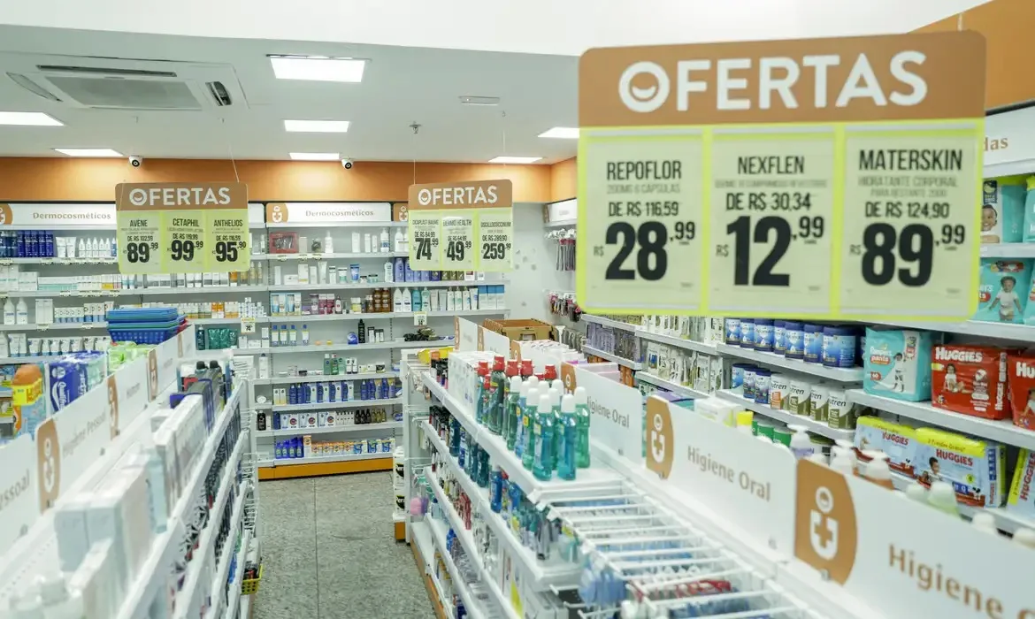 pf,-cgu-e-receita-desmontam-esquema-milionario-no-farmacia-popular-–-revista-oeste