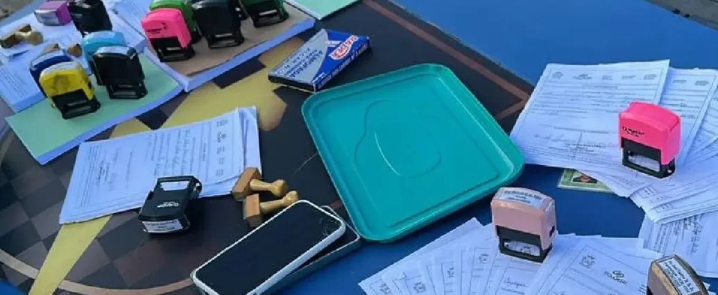 dupla-e-presa-por-vender-atestados-falsos-para-o-carnaval,-em-aparecida;-diaria-custava-r$-50