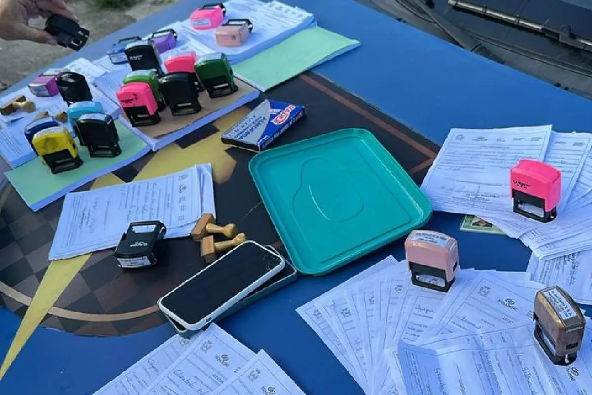 dupla-e-presa-por-vender-atestados-falsos-para-o-carnaval,-em-aparecida;-diaria-custava-r$-50