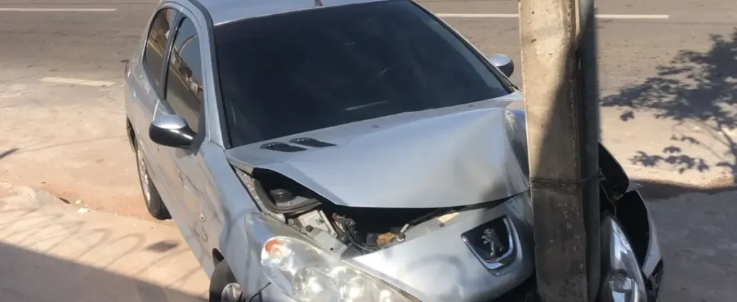 aumento-de-colisoes-contra-postes-em-goias-acende-alerta-durante-o-carnaval