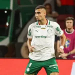 andreas-pereira-afirma-“so-estava-limpando-a-chuteira”,-apos-polemica-no-classico-entre-corinthians-e-palmeiras