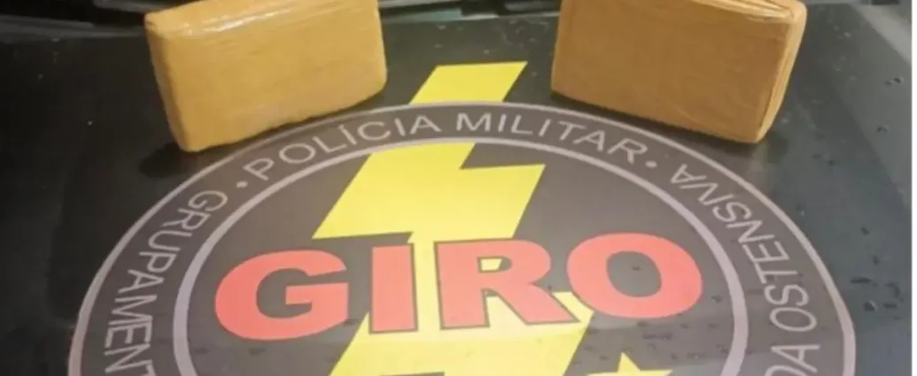 Irmãs presas com skunk dizem que droga pertence a sargento da PM em Goiânia 1 irmas-presas-com-skunk-dizem-que-droga-pertence-a-sargento-da-pm-em-goiania