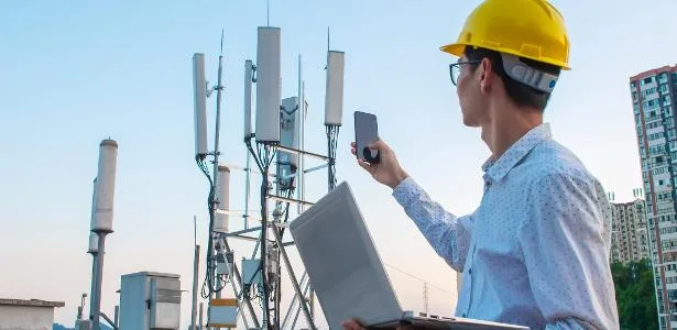 helton-simoes-gomes:-brasil-tera-novo-leilao-do-5g-em-2026;-governo-preve-r$-2-bi-investidos-–-uol