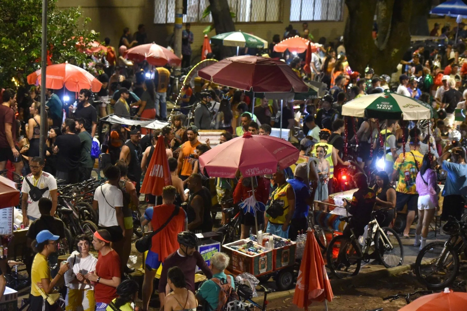 carnaval:-confira-o-que-abre-e-fecha-em-bh-–-estado-de-minas