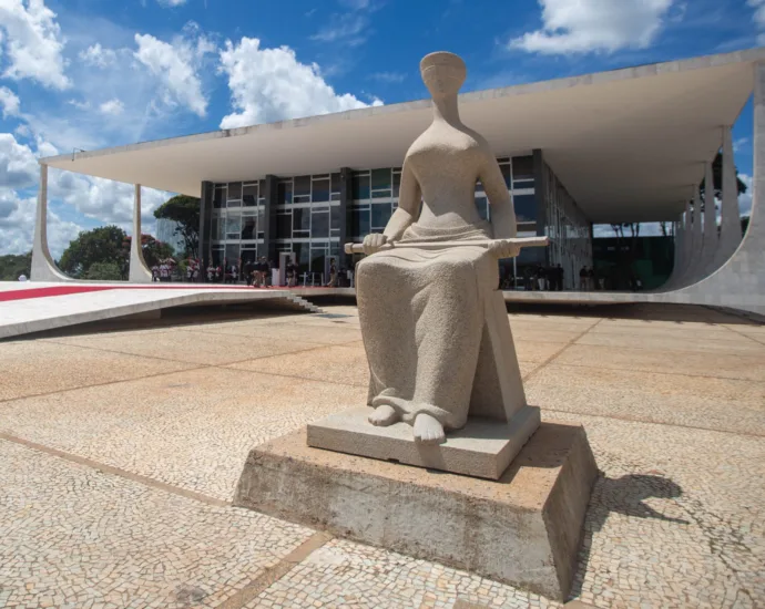 senado-nunca-avancou-com-pedidos-de-impeachment-de-ministros-do-stf