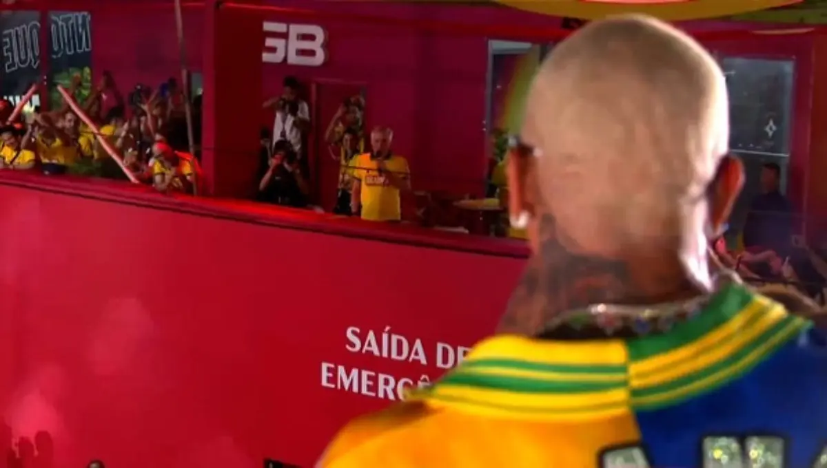 ancelotti-curte-carnaval-em-salvador-e-ouve-pedido-de-leo-santana