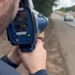 motoristas-sao-flagrados-pela-prf-a-mais-de-150-km/h-na-br-060.-video