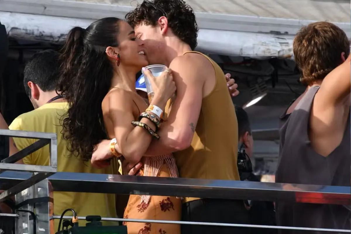 fas-ficam-com-inveja-de-romance-entre-shawn-mendes-e-bruna-marquezine-no-carnaval