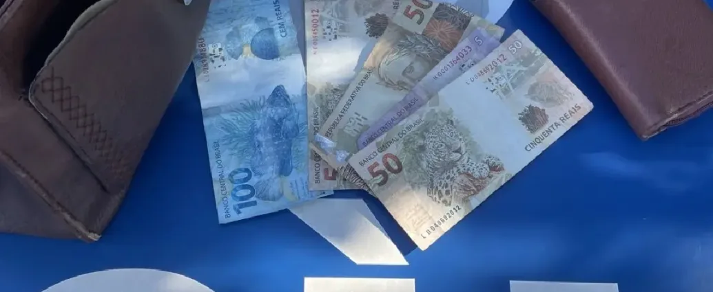 mulher-e-presa-por-furtar-dinheiro-de-amiga-em-bar-de-porteirao