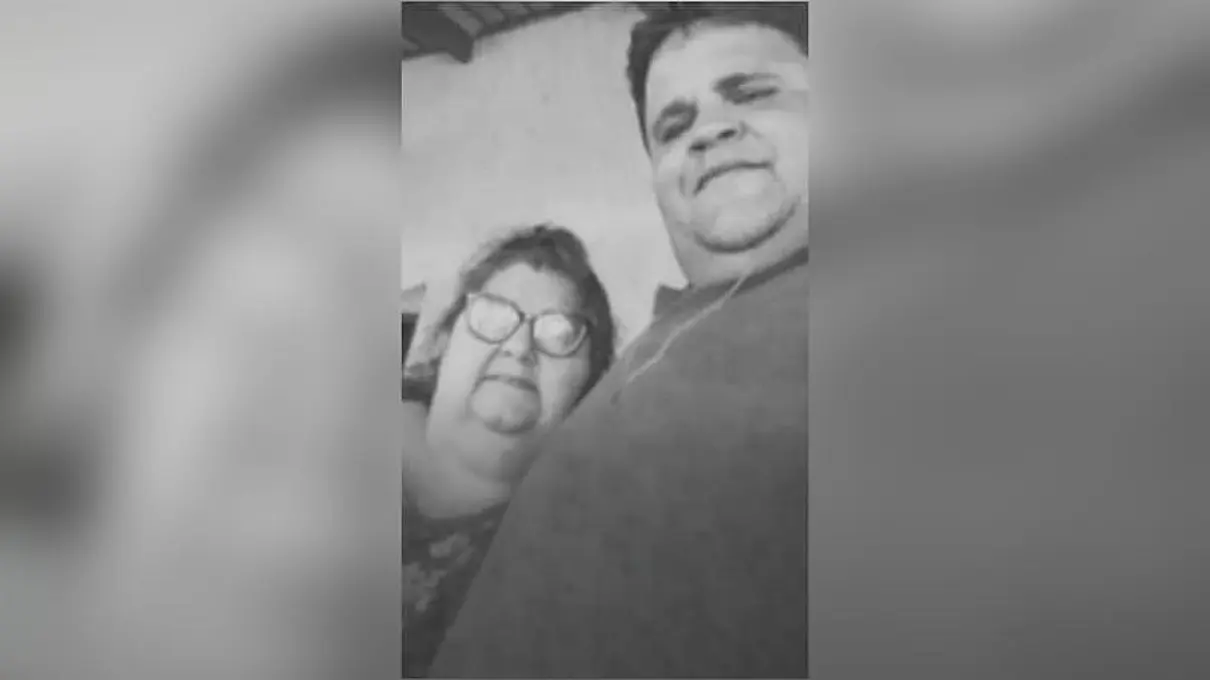 mae-e-filho-sao-encontrados-mortos-ao-lado-de-trator-apos-sofrerem-descarga-eletrica-em-itaguaru