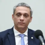 Gayer aguarda reunião com Flávio Bolsonaro antes de definir rumo para 2026 21 gayer-aguarda-reuniao-com-flavio-bolsonaro-antes-de-definir-rumo-para-2026