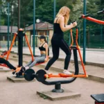 cidade-em-goias-vai-ganhar-academia-ao-ar-livre-com-inteligencia-artificial-e-carga-regulavel;-saiba-onde