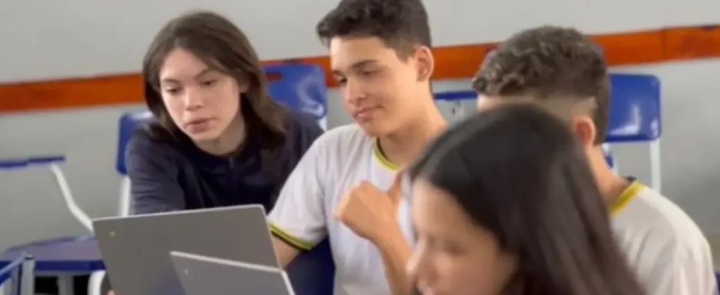 professor-de-historia-usa-jogos-de-videogame-para-ensinar-conteudo-em-escola-de-rio-verde