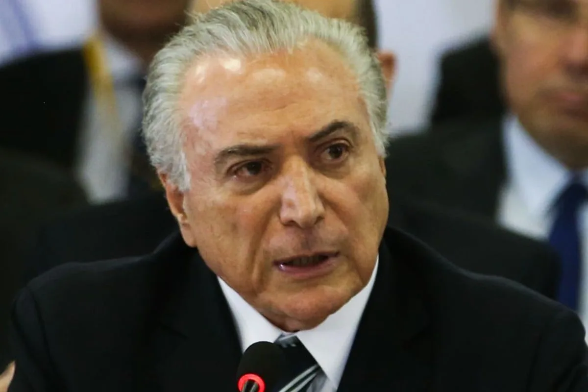 temer-cita-escola-de-samba-que-o-retratou-como-vampiro,-fala-em-bajulacao-na-sapucai-e-alfineta-lula