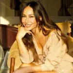 sabrina-sato-simula-nudez-completa-em-look-para-o-carnaval;-veja-fotos