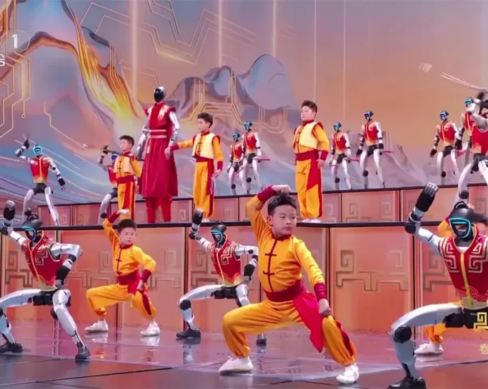 robos-humanoides-chineses-marcam-o-ano-novo-lunar-com-tecnologia-e-espetaculo;-assista