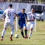 aparecidense-e-centro-oeste-se-enfrentam-em-jogo-de-volta-do-playoff-do-permanencia-do-goianao