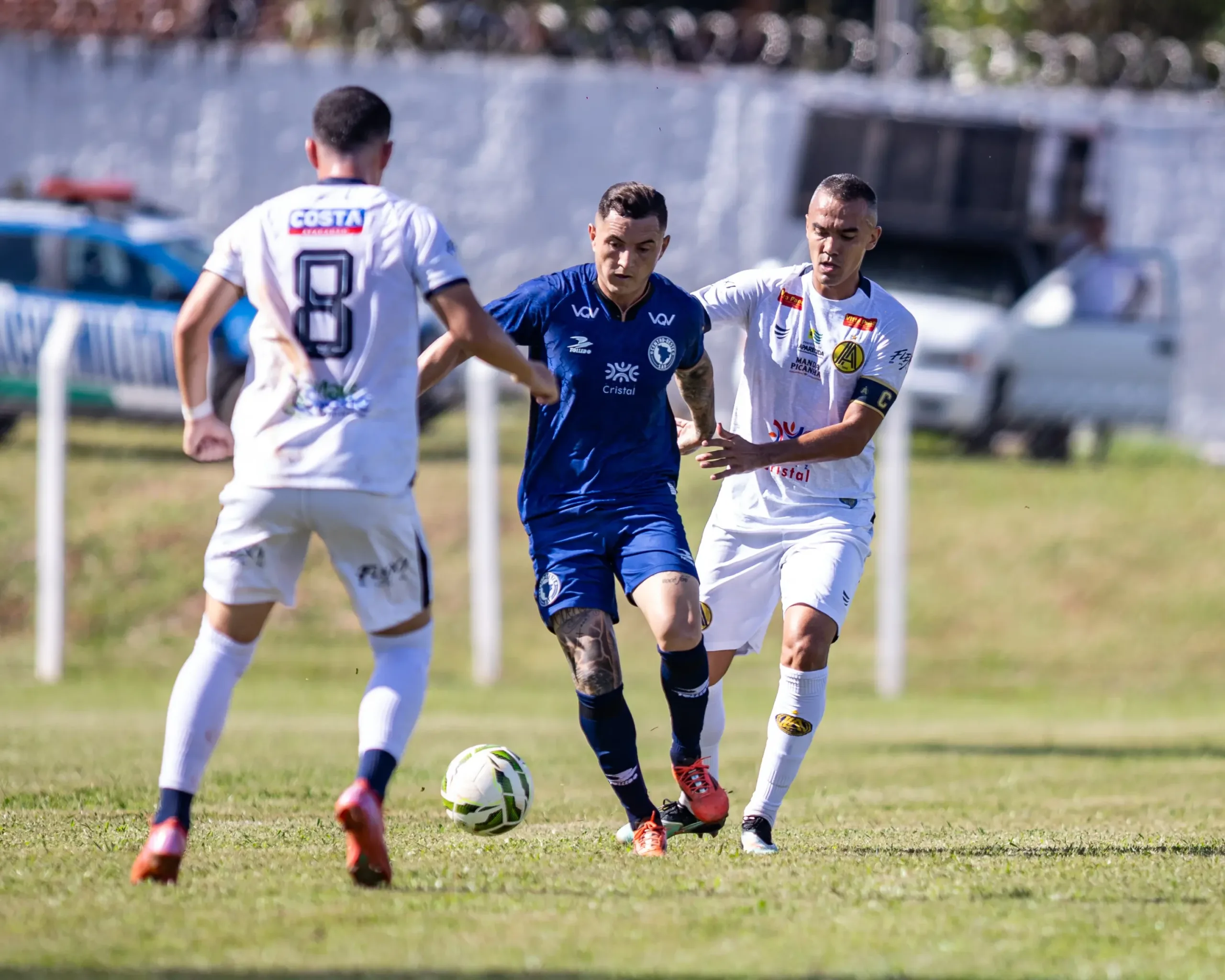 aparecidense-e-centro-oeste-se-enfrentam-em-jogo-de-volta-do-playoff-do-permanencia-do-goianao
