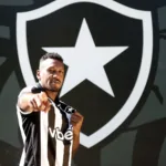 botafogo-anuncia-contratacao-de-edenilson,-ex-gremio